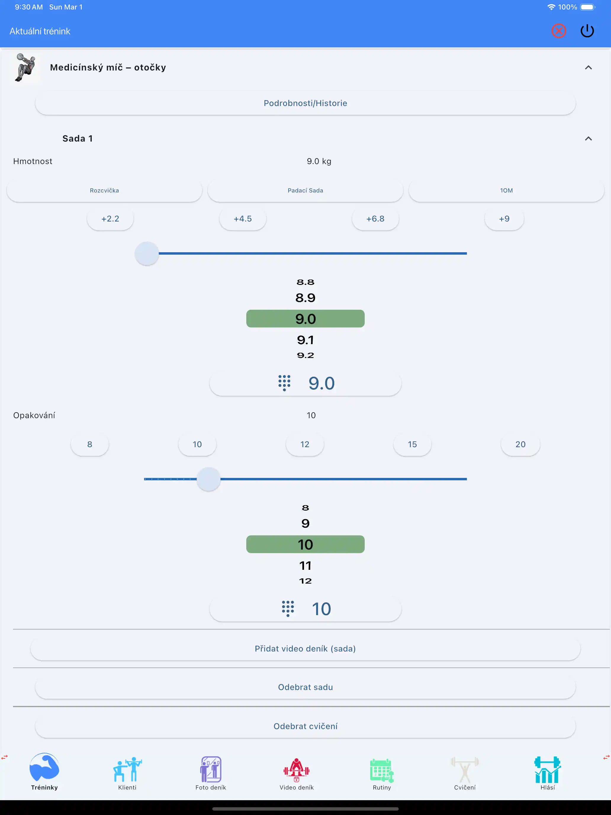 Cvičení s medicinbalem Sledování cvičení tablet ipad