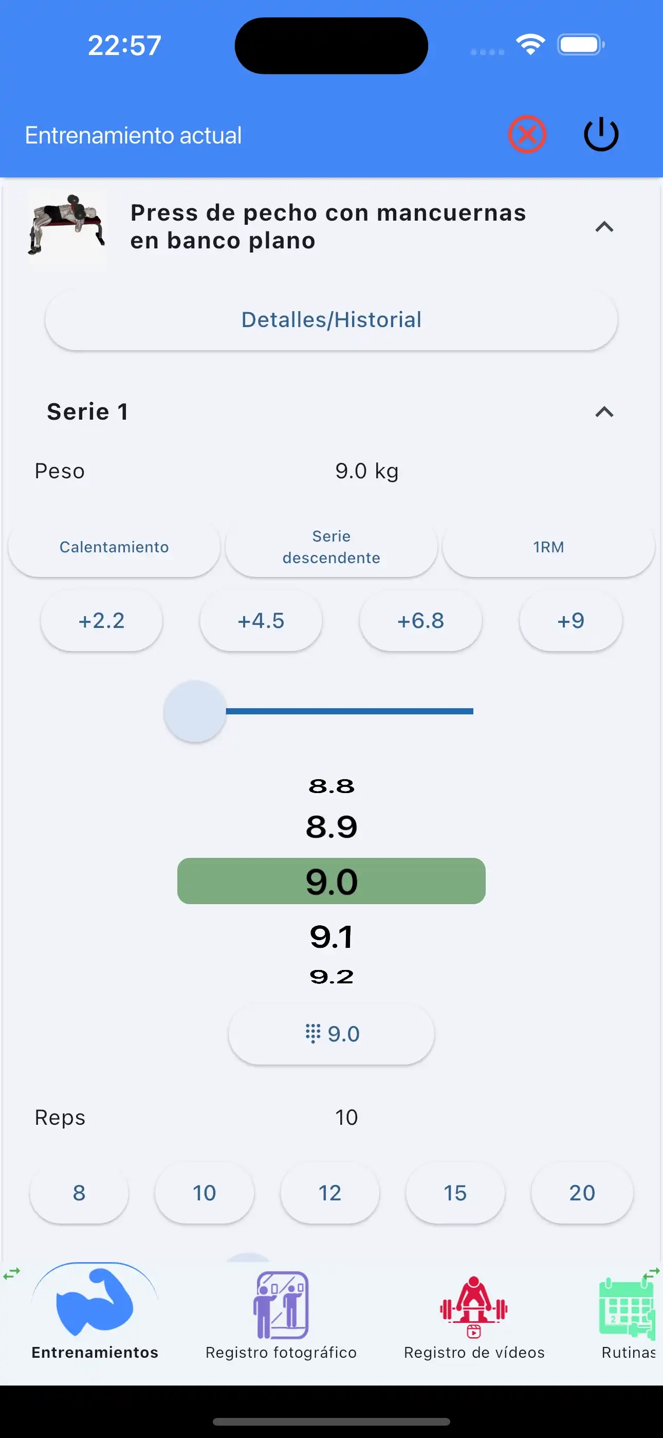 Teléfono para seguimiento de ejercicios con mancuernas