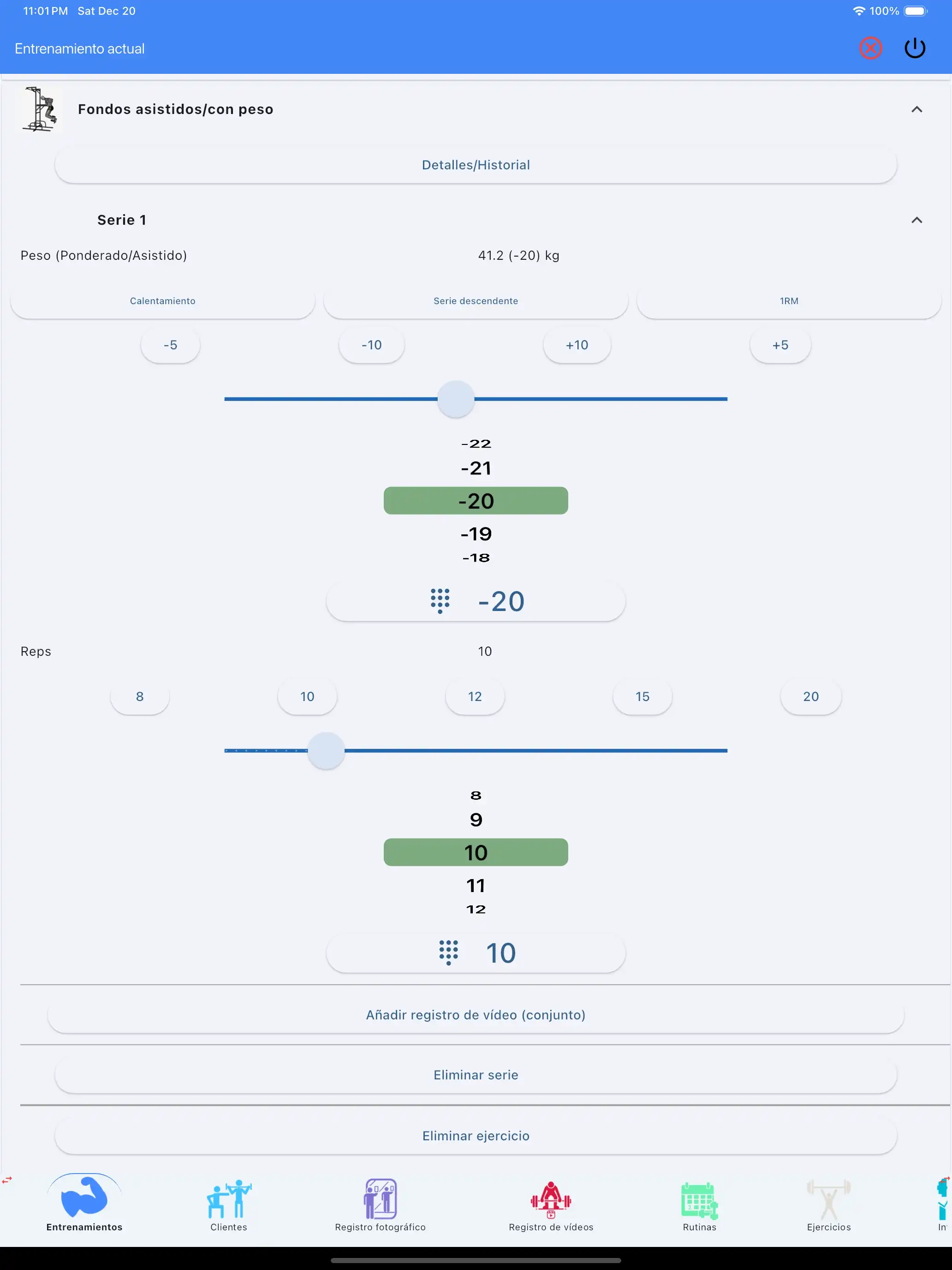 Tableta iPad para seguimiento
                                        de ejercicios con balón medicinal