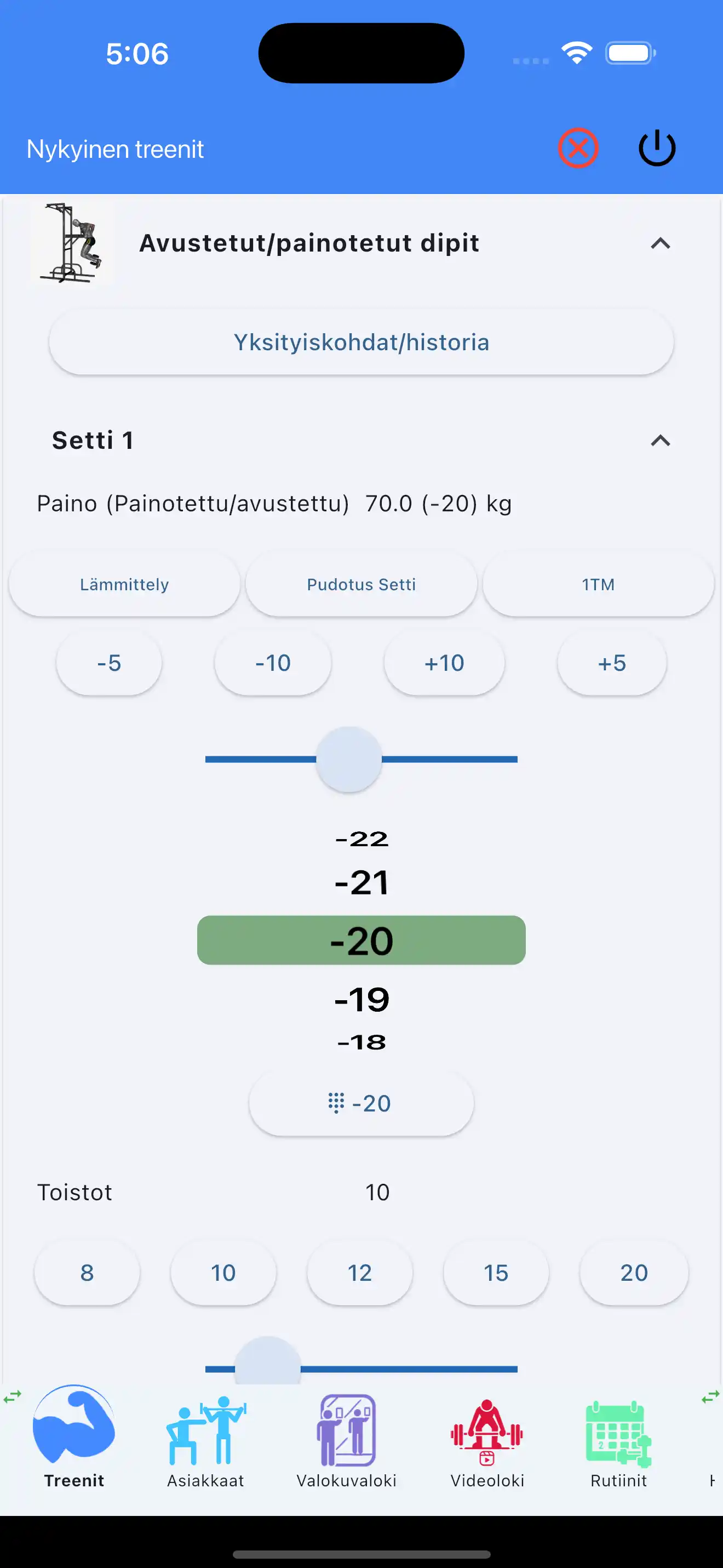 Avustetun/lisäpainollisen liikkeen seuranta puhelin