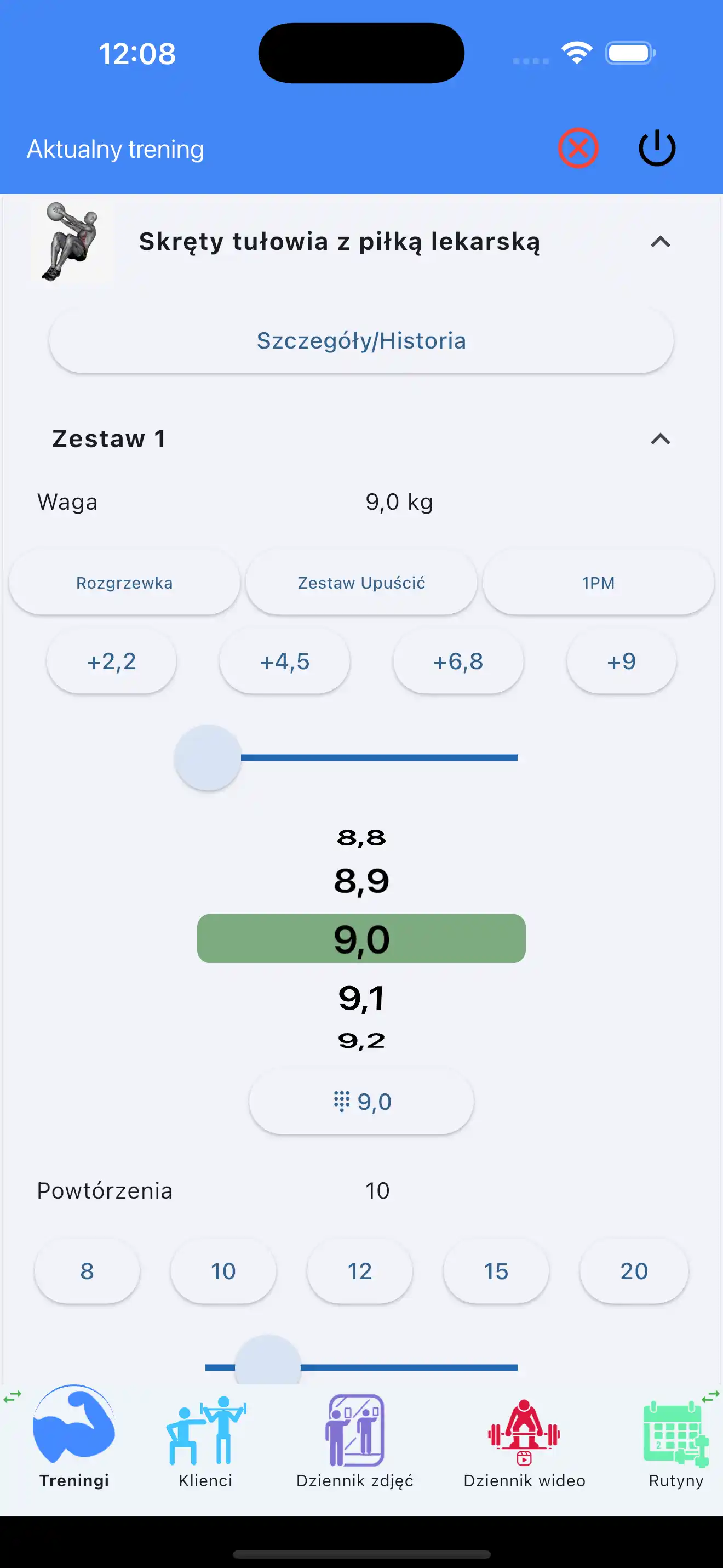 Śledzenie ćwiczeń z piłką lekarską na telefon